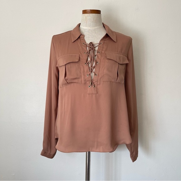 L’academie Tan collar shirt size Small preowned - Picture 1 of 6